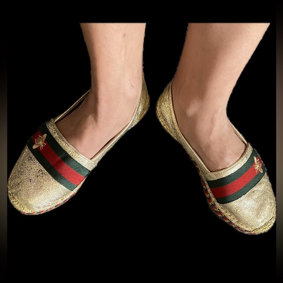 Authentic GUCCI Metallic Gold Leather Bee Slip On Espadrilles Retails $950 - Picture 13 of 16